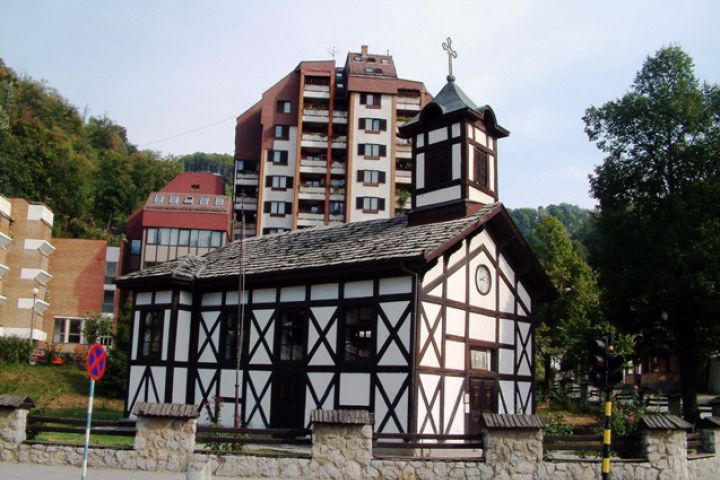 Crkva Svetih apostola Petra i Pavla